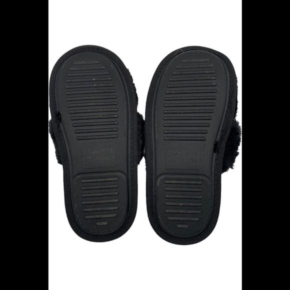 NFL Women's Fur Cross Team Slippers Commanders - - Picture 2 of 2